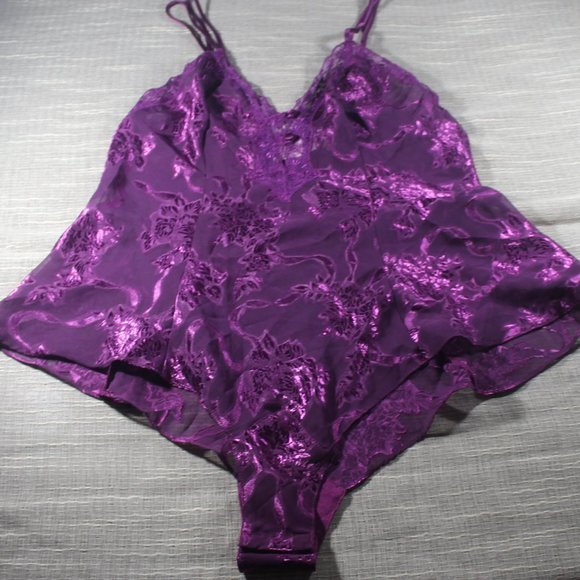 Victoria's Secret Intimates & Sleepwear Womens Gold Label Vintage